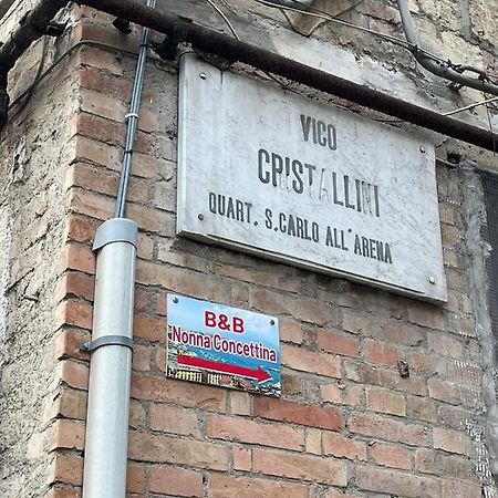 B&B Nonna Concettina Napels Buitenkant foto