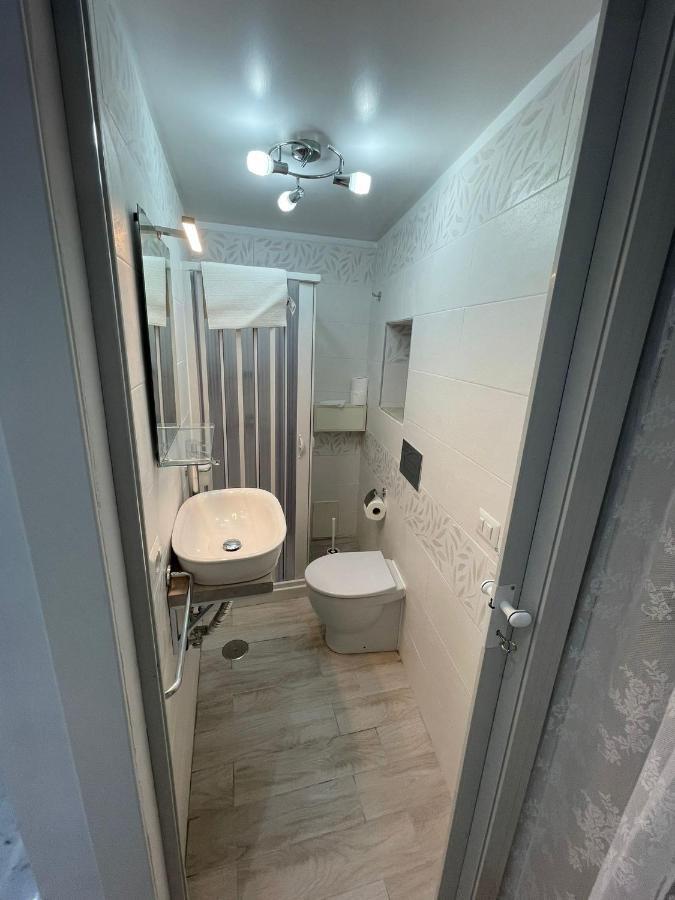 B&B Nonna Concettina Napels Buitenkant foto